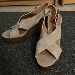 Cute spring wedge